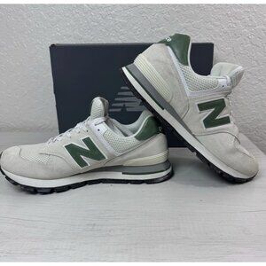 New Balance Mens 574 Classic Sneakers Size 9 White & Green